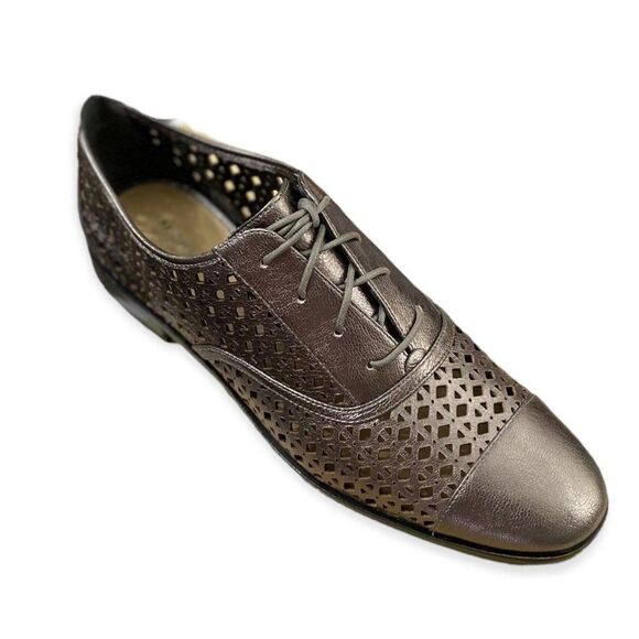 Leather Wing Tips Metallic Gray Leather Laser Cut Out Loafers Micheal Kors NEW - Picture 2 of 4